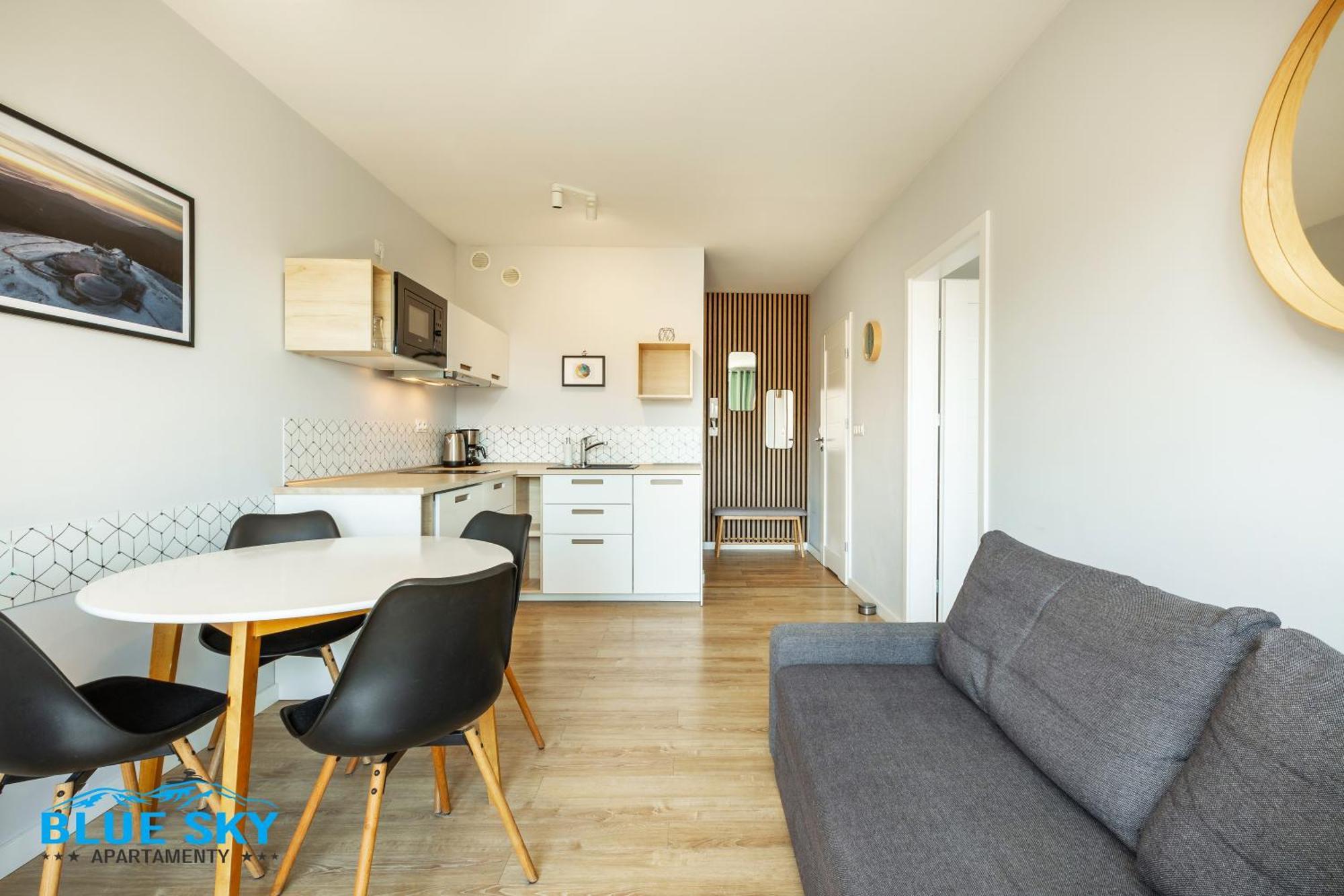 Bluesky: Mountain View Retreat In Apartment *